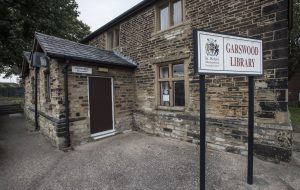 Image of Garswood Library from the outside